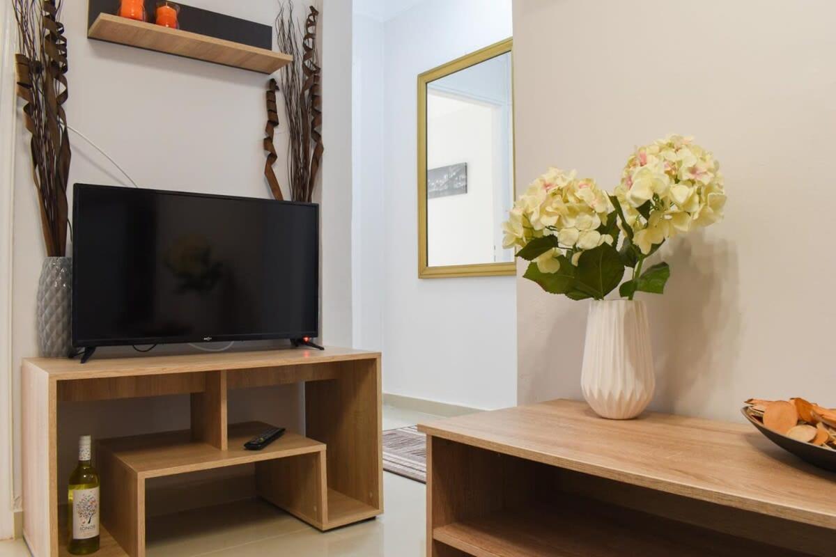 Apartmán Comfy Central Square Gem With Balcony Kalamata Exteriér fotografie